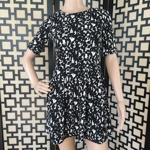 viaStrozzi Black and White Floral Print Dress